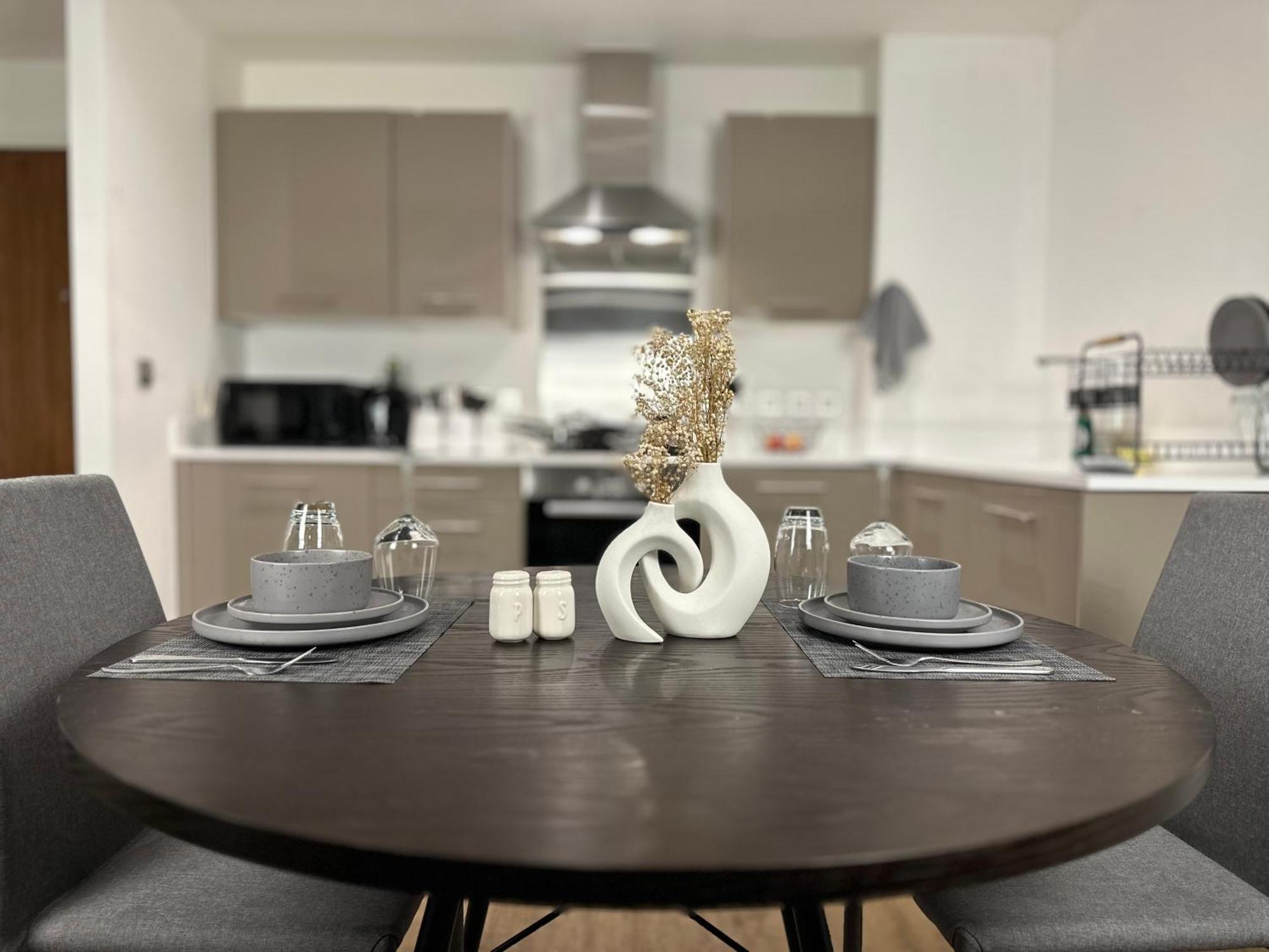 Cozy City Centre Apartment With Free Parking And Free Gym Birmingham Exterior foto